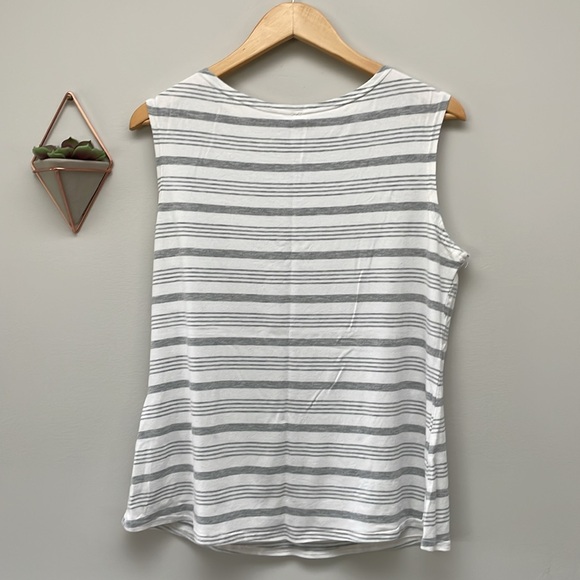 Bamboo Shell Striped Tank Top - Picture 5 of 7